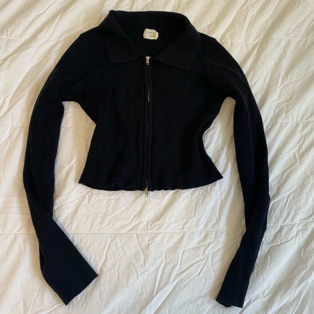 Black Front Zip Collared Long-Sleeve Top - Picture 4 of 8